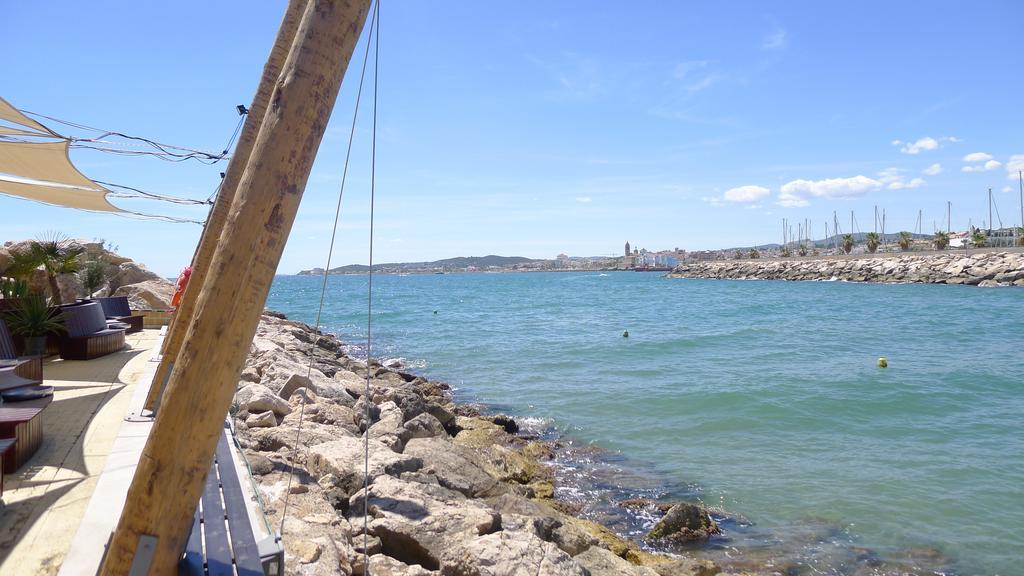 Mini Apartamento Port Aiguadolc Sitges Bagian luar foto