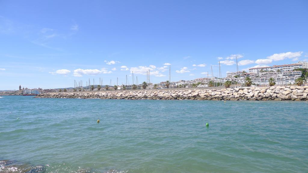 Mini Apartamento Port Aiguadolc Sitges Bagian luar foto