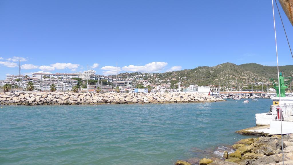 Mini Apartamento Port Aiguadolc Sitges Bagian luar foto