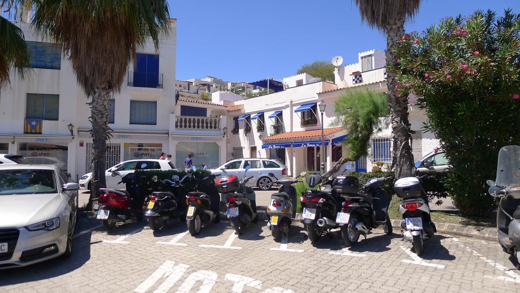 Mini Apartamento Port Aiguadolc Sitges Bagian luar foto