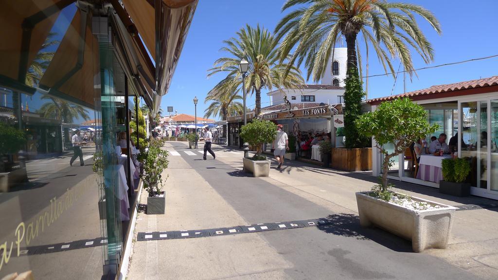 Mini Apartamento Port Aiguadolc Sitges Bagian luar foto