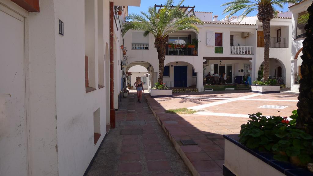 Mini Apartamento Port Aiguadolc Sitges Bagian luar foto