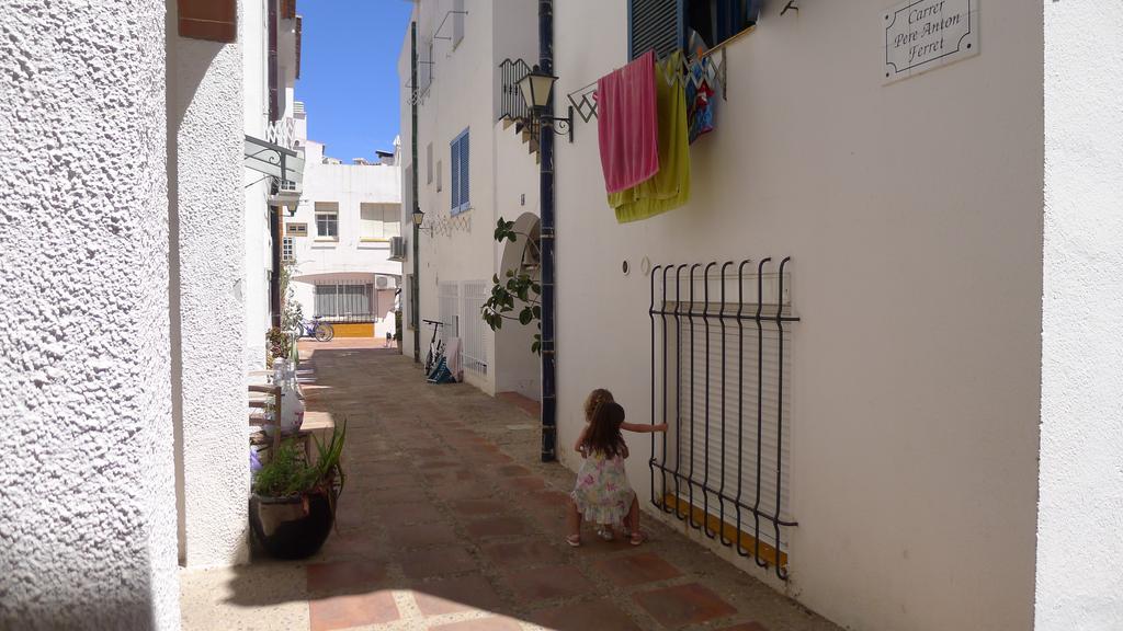 Mini Apartamento Port Aiguadolc Sitges Bagian luar foto