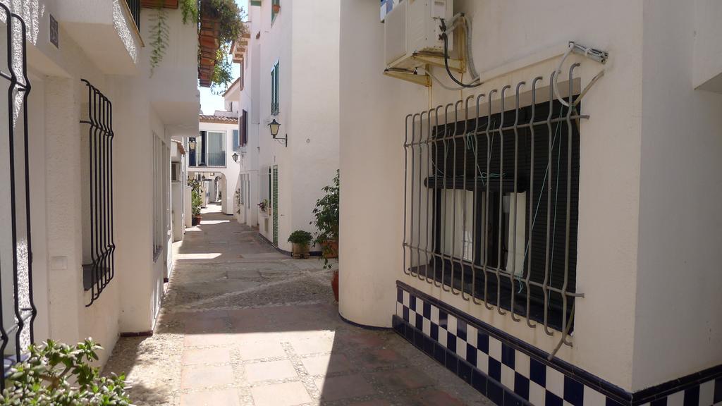 Mini Apartamento Port Aiguadolc Sitges Bagian luar foto